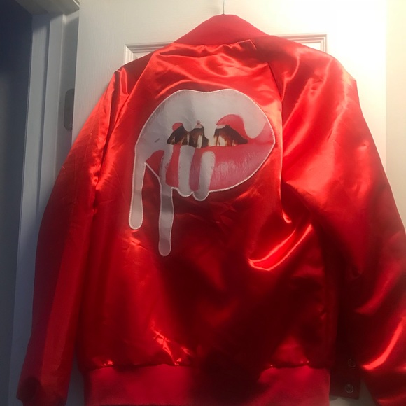 Rare kylie Jenner bomber jacket not made anymore - Picture 3 of 3